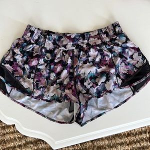 LULULEMON SHORTS 10!